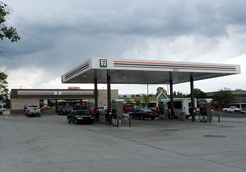 7-11 Convenience Store & Gas Station